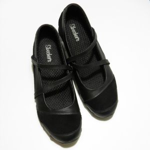 EUC Skechers Black Leather & Suede Mary Janes Sz10